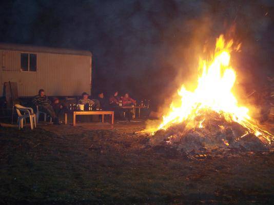 ../Images/osterfeuer117.jpg