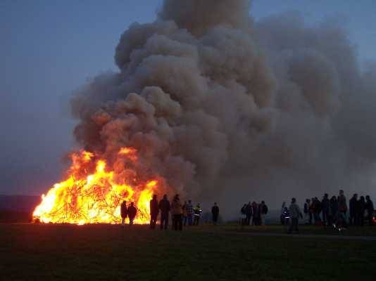../Images/osterfeuer284.jpg