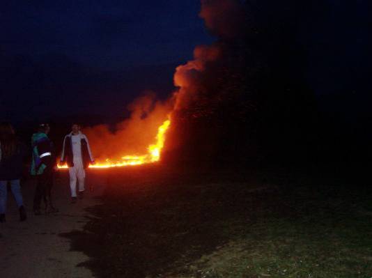../Images/osterfeuer92.jpg