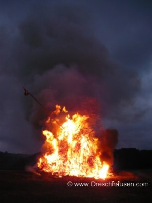 ../Images/osterfeuer394.jpg