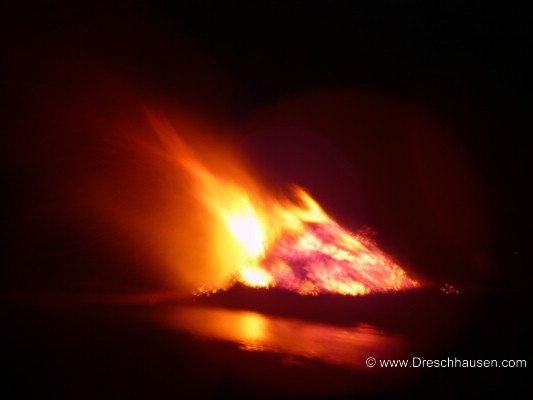 ../Images/osterfeuer417.jpg